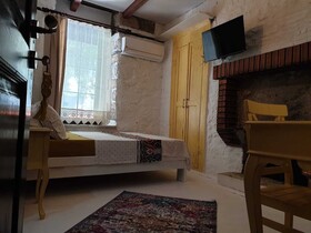 Nadide Duru Alacati