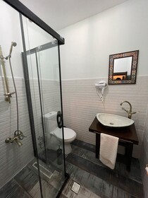 Nadide Duru Alacati