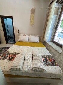 Nadide Duru Alacati