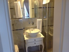 Simira Hotel