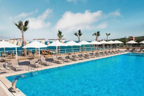Enki Spinoza Thermal & Resort Hotel