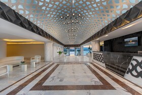 Enki Spinoza Thermal & Resort Hotel