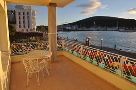 Villa Vongole Hotel