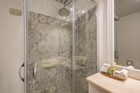 Yaso's Suites