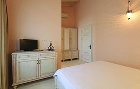 1850 Hotel