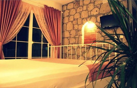 Adelfia Hotel