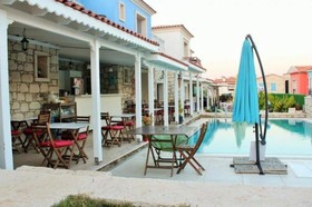 Alacati Eldoris Otel