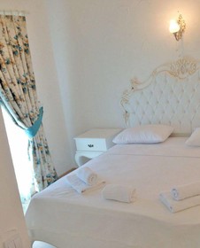 Alacati Eldoris Otel
