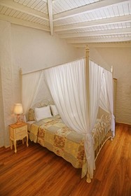 Kupina  Otel