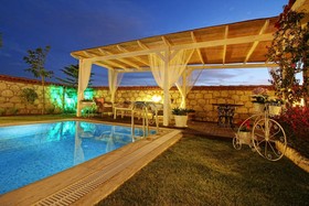Kupina  Otel