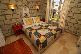 Kupina  Otel