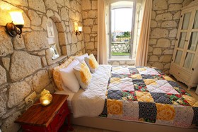 Kupina  Otel