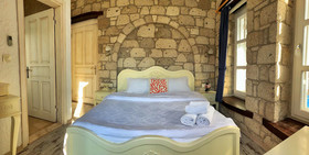 Maison D'Azur Boutique Hotel