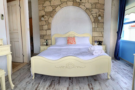 Maison D'Azur Boutique Hotel