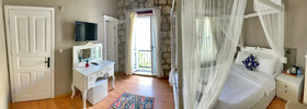 Maison D'Azur Boutique Hotel