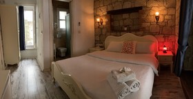 Maison D'Azur Boutique Hotel