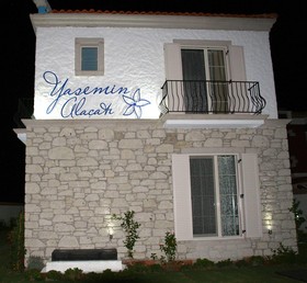 Yasemin Alacati Otel