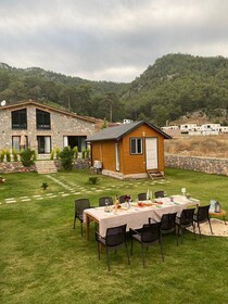 Kovan Bungalow