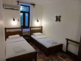 Hotel Happy Caretta