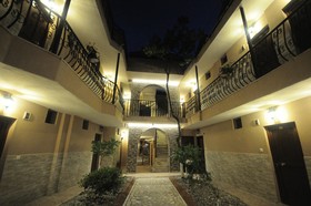 Palmyra Hotel & Sky Lounge