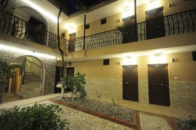 Palmyra Hotel & Sky Lounge