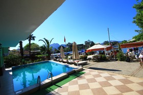 Palmyra Hotel & Sky Lounge