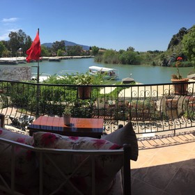 Palmyra Hotel & Sky Lounge