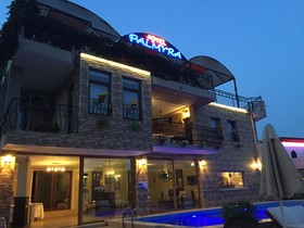 Palmyra Hotel & Sky Lounge