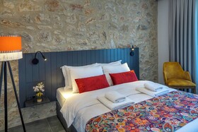 Dadya Bora Hotel