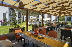Dadya Bora Hotel