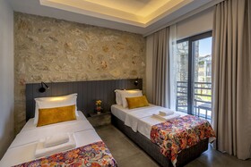 Dadya Bora Hotel