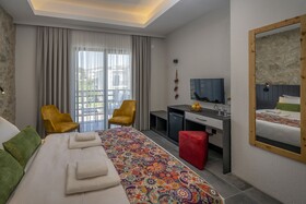 Dadya Bora Hotel