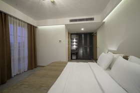 Zeyt Inn Hotel