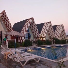 Bu Bungalow Hotel
