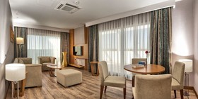 Aquasis De Luxe Resort & Spa