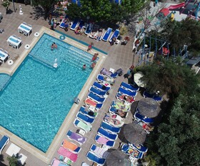 Mavi Restaurant & Apartments 3