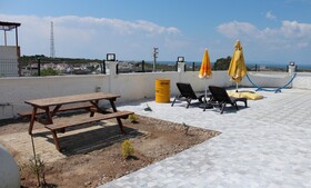 Mavi Restaurant & Apartments 3
