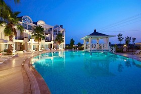 Seahorse Deluxe & Residences