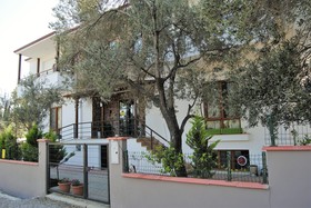 Beyaz Konak Gure