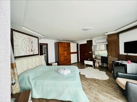 Ellawilla Suit House