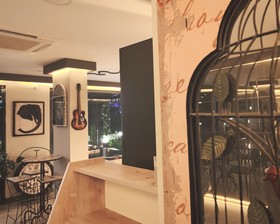 Lopera Deluxe Hotel
