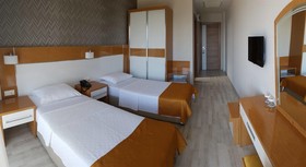 Santana Life Otel