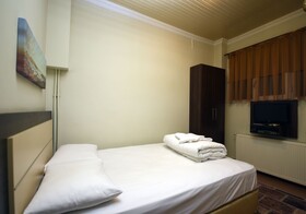 Zeybek Hotel
