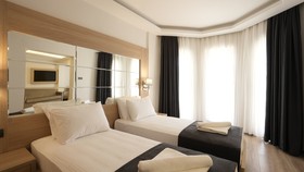 Alesta Seaside Residence