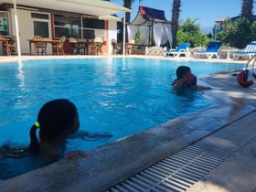 Alper Hotel