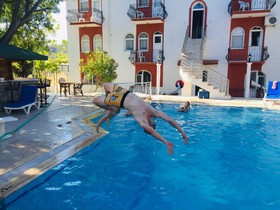 Alper Hotel
