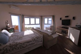 Beyaz Yunus Hotel