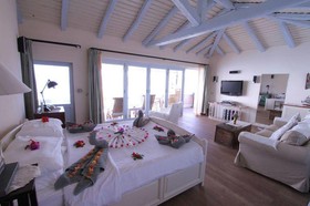 Beyaz Yunus Hotel