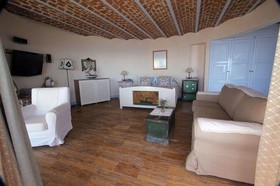 Beyaz Yunus Hotel