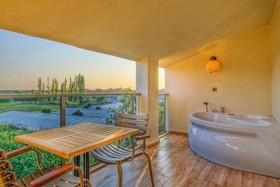 Ciello Suites Hotel